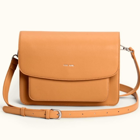 Pixie Mood Handbags - NWT Causebox Pixie Mood Zoe Crossbody Cognac